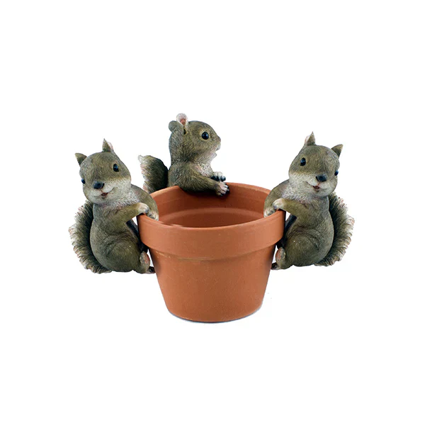 Jumbo Squirrel Pot Hanger - Image 2